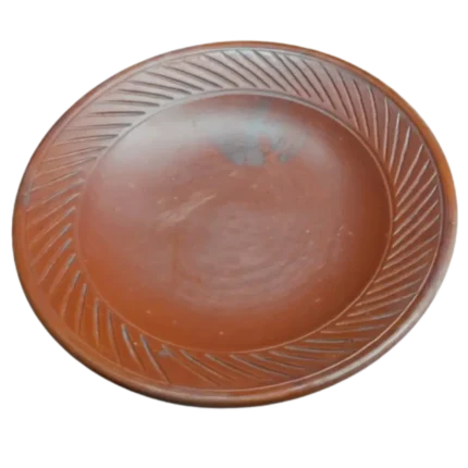 হাতে তৈরি মাটির প্লেট