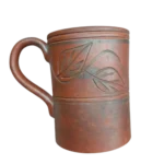 হাতে তৈরি মাটির মগ